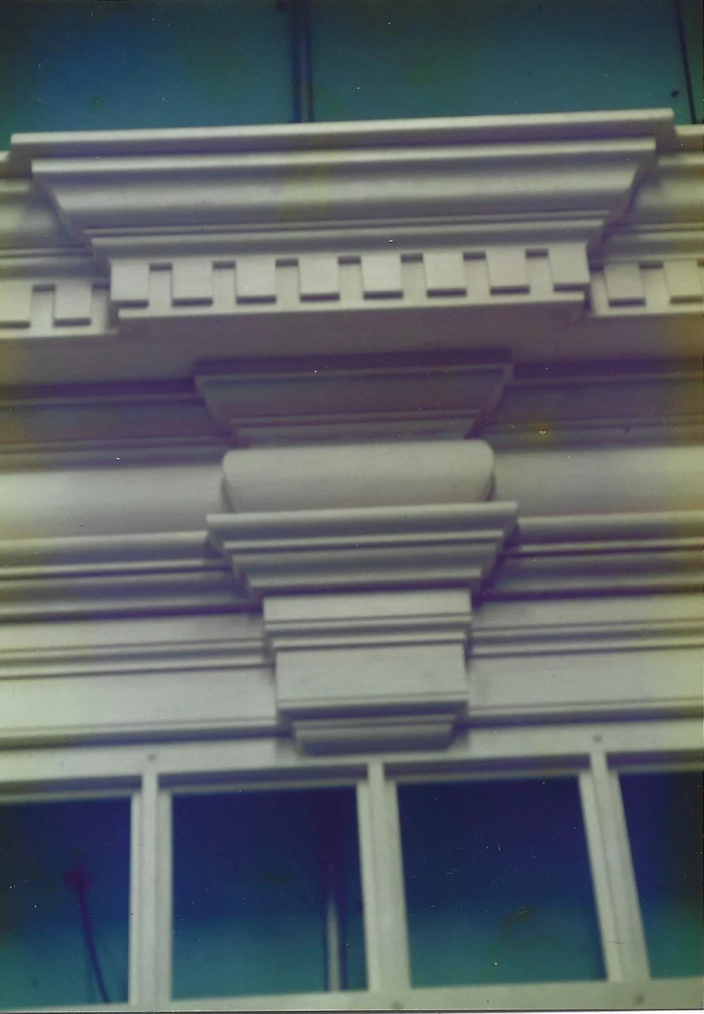 Additional architectural moulding detail